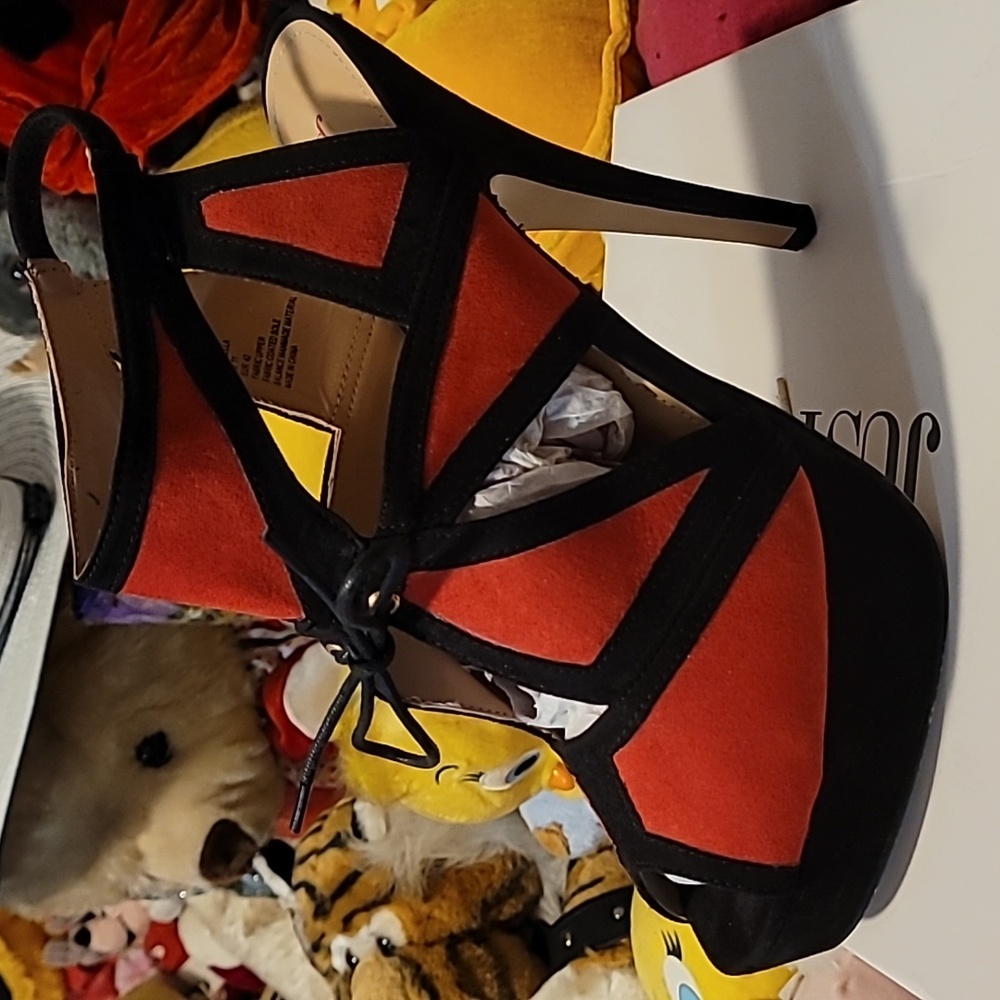 Red/Black Patchwork Heel - image 2